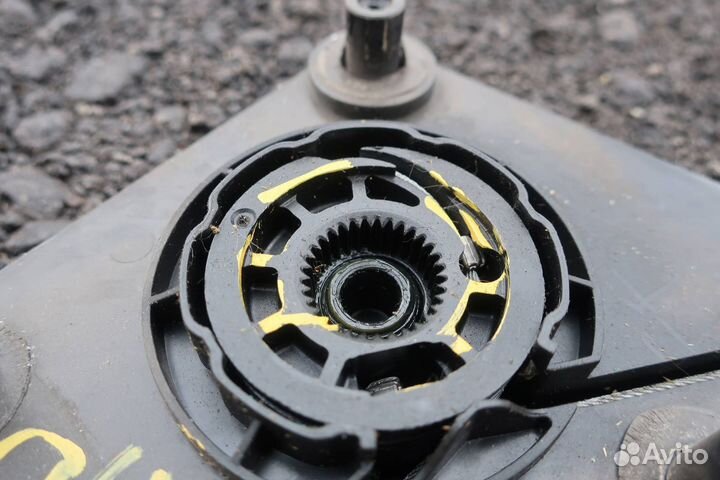 Стеклоподъемник электр. задний левый 5C6839461B