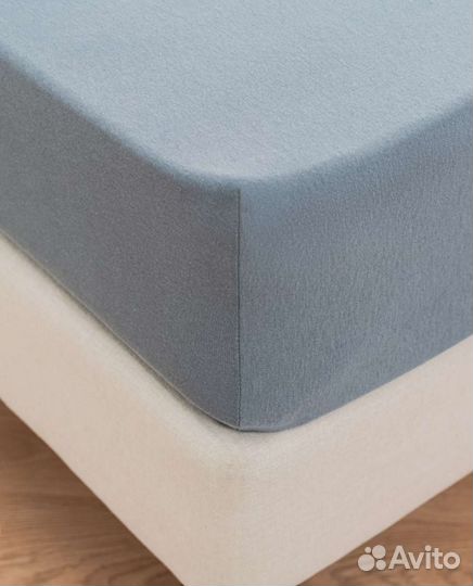 Простыня на резинке трикотажная новая
