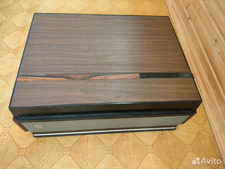 Катушечный магнитофон Маяк 203