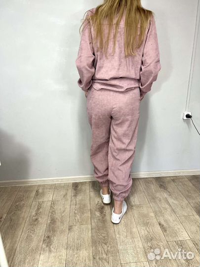 Костюм брючный рубашка и джоггеры