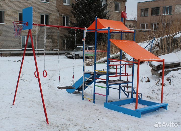 Спортивный, игровой комплекс с горкой 