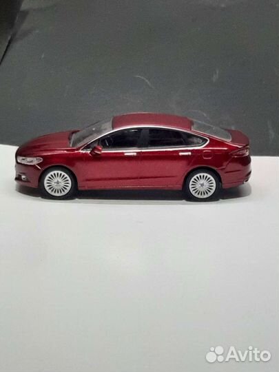 Модель Ford Mondeo / Fusion 1:43 Greenlight