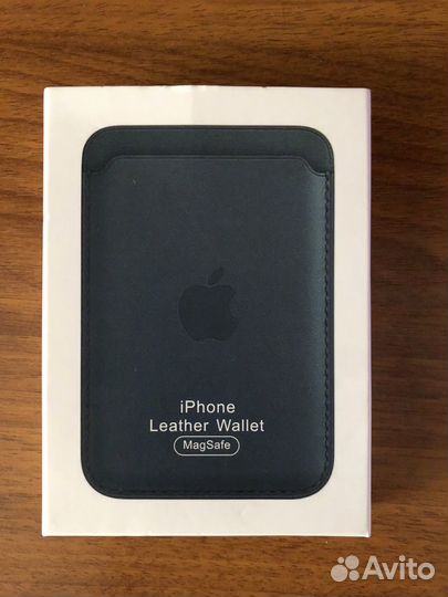 Apple MagSafe leather wallet