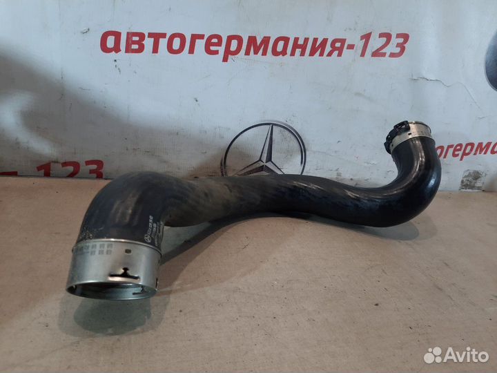 Патрубок правый Mercedes C180 W204 271.820 2012