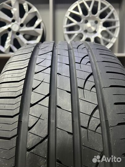 Fortune FSR702 245/40 R18 97Y