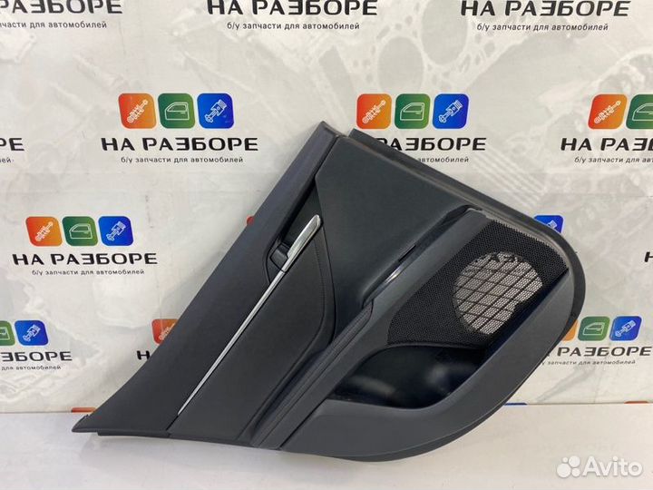 Обшивка двери задняя левая Toyota Camry XV70