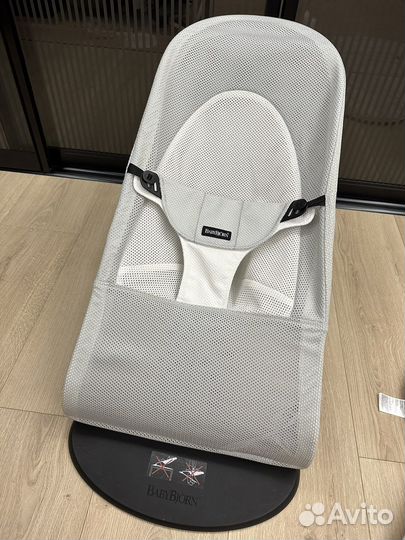Шезлонг babybjorn