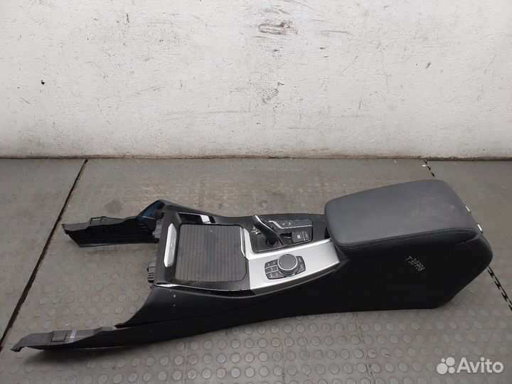 Консоль салона BMW X3 G01, 2019