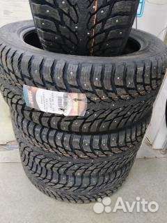 Nokian Tyres Hakkapeliitta 9 SUV 315/35 R21 и 275/40 R21