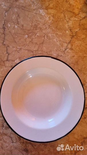 Тарелки эмалированные 8 шт