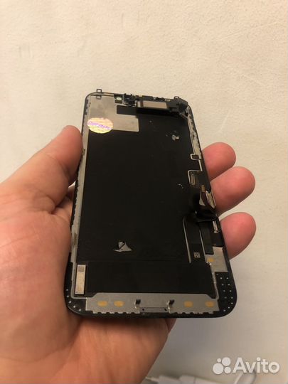 Экран iPhone 12