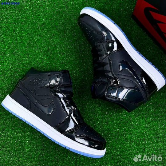 Кроссовки Nike Air Jordan 1 Mid