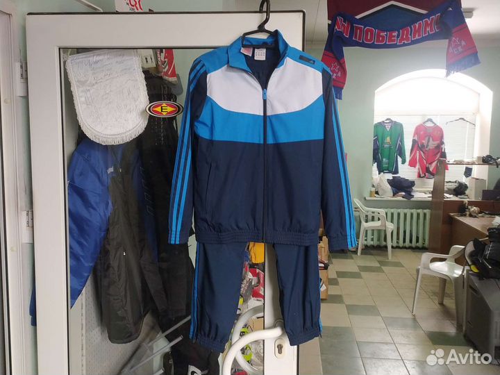 Спортивный костюм adidas 152см