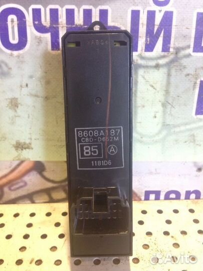 Блок управления стеклоподъемниками Mitsubishi Outl