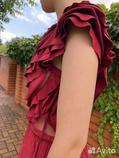 Дизайнерское платье