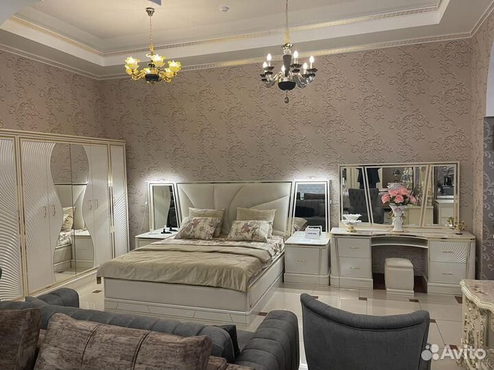 Спальный гарнитур Ариэль