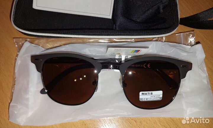 Солнцезащитные очки