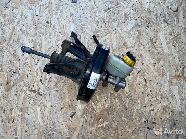 Вакуумный усилитель тормозов с главным тормозным