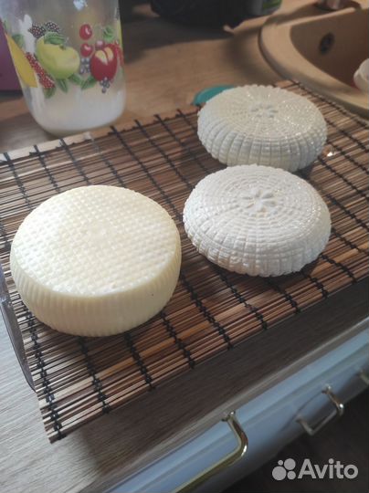 Молоко коровье, козье