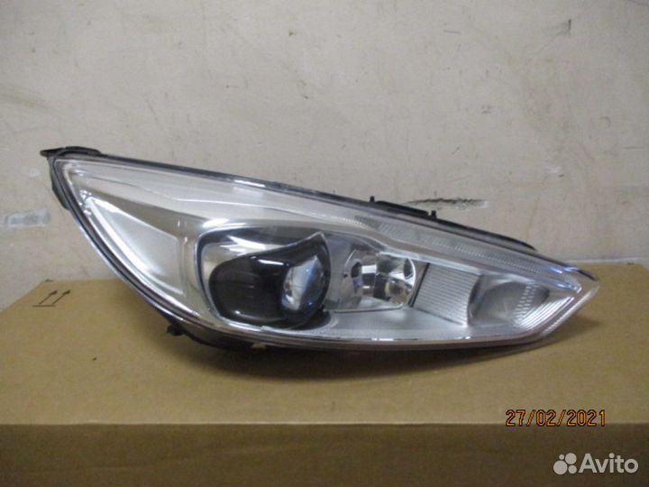 Фара правая Ford Focus/Focus RS/Focus ST