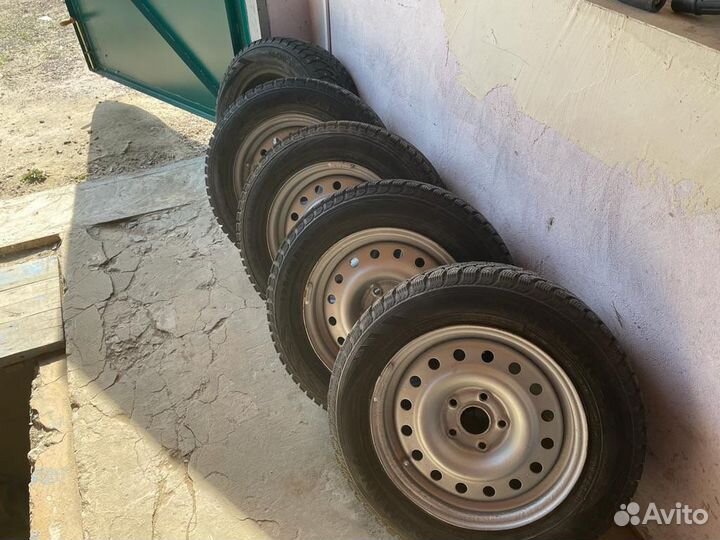 R15 Nordman Nordman 4 195/65, PCD 5x108 DIA 56