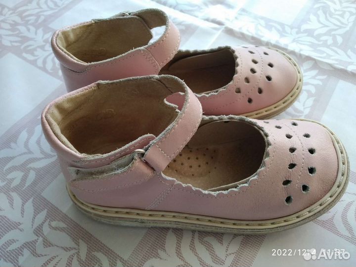 Туфли для девочки 25