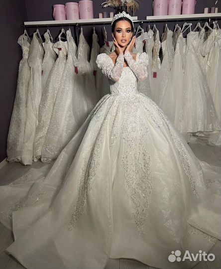 Свадебное платье