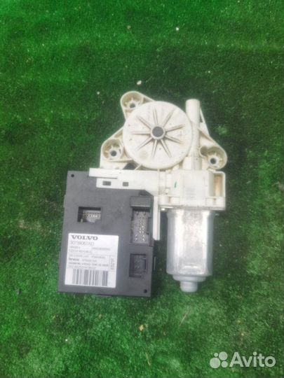 Моторчик стеклоподъемника передний правый Volvo