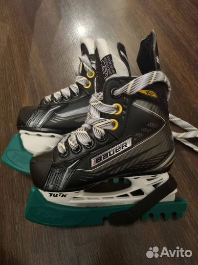 Хоккейные коньки bauer