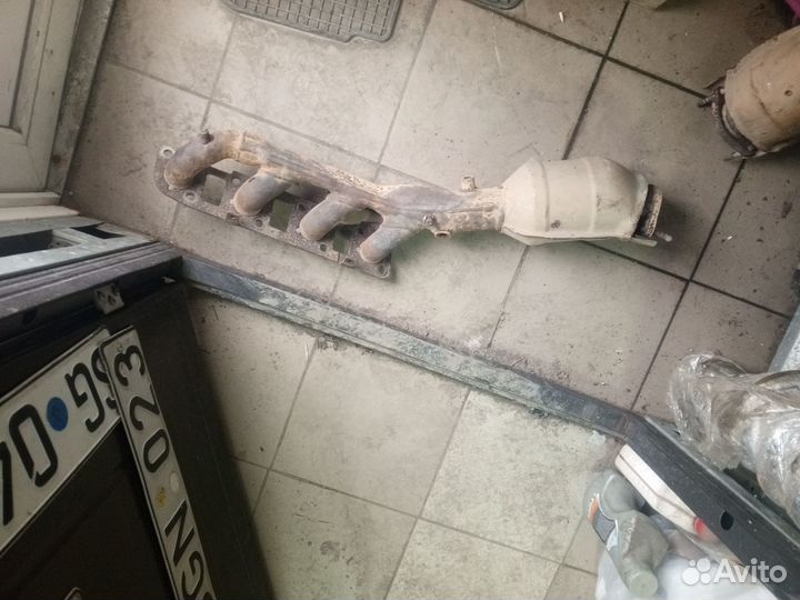 Выпускной катализатор infiniti QX80 правый