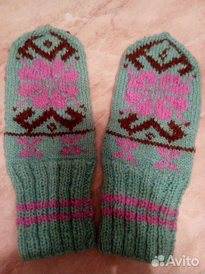 Варежки с орнаментом