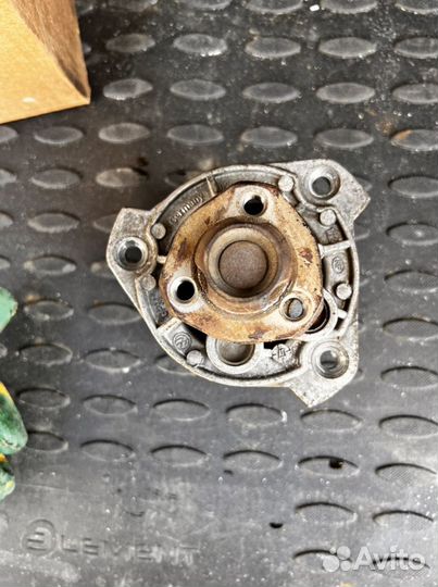 Помпа на touareg 7l