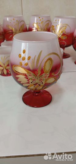 Набор бокалов и рюмок