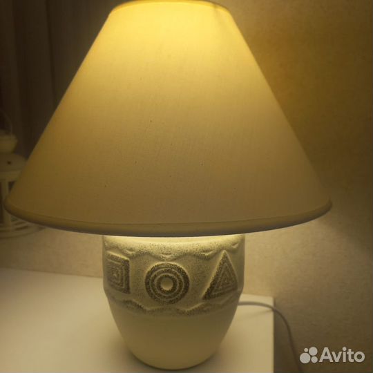 Лампа настольная