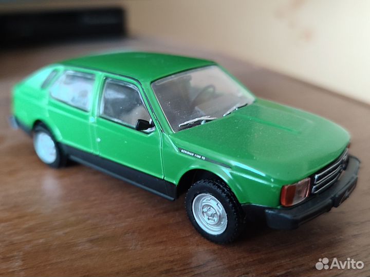 Модели Москвич,иж Автолегенды 1:43