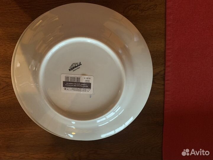 Тарелки новые фарфоровые