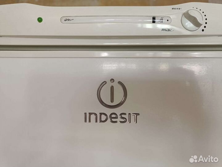 Холодильник бу indesit