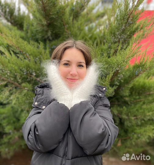 Варежки белые из козьего пуха Ручная работа