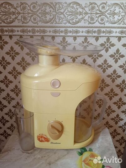 Соковыжималка электрическая