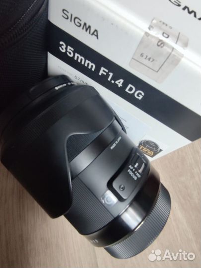 Объектив Sigma AF 35mm f/1.4 DG HSM ART Canon EF