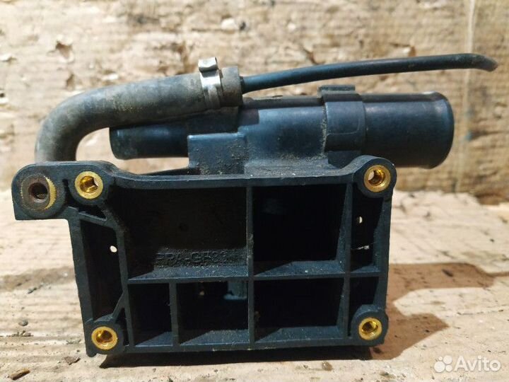 Корпус термостата Ford Mondeo