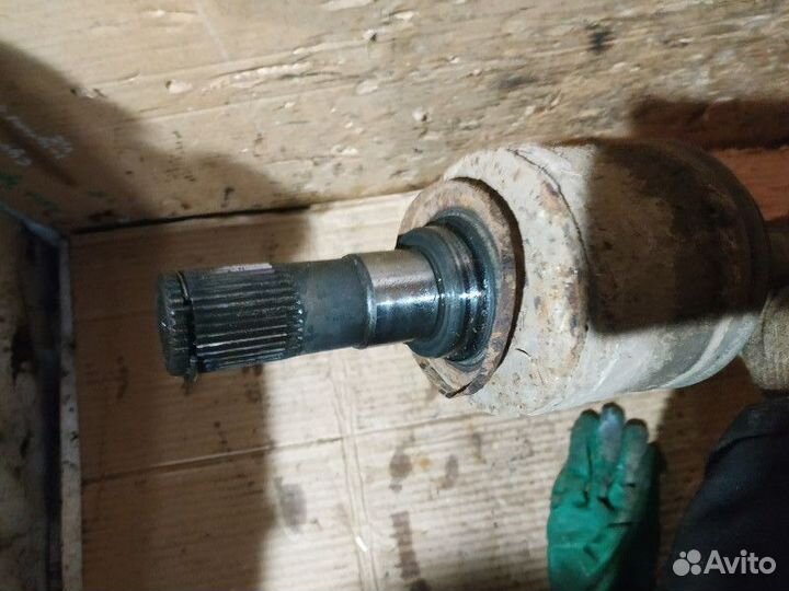 Привод задний правый Mitsubishi Pajero