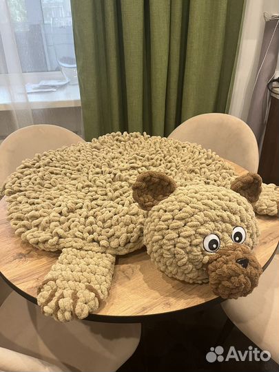 Коврик вязаный ручной работы