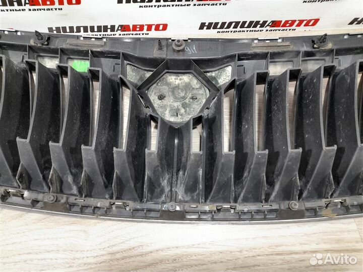 Решетка радиатора Шкода Октавия А5