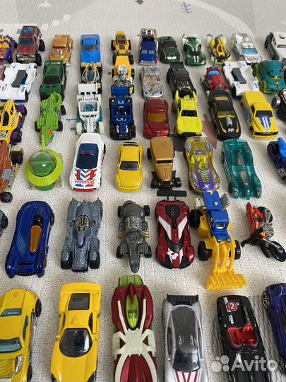 Hot wheels машинки