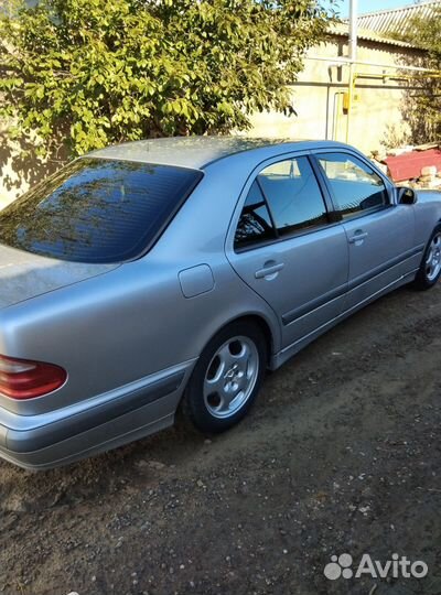 Mercedes-Benz E-класс 2.4 МТ, 2000, 275 000 км