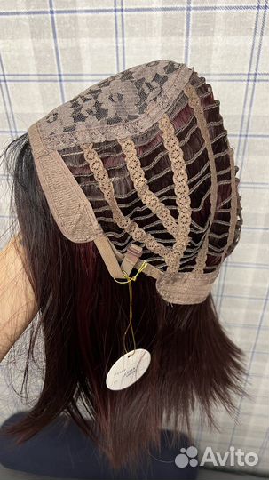 Парик из искусственных волос