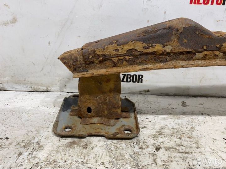 Усилитель бампера задний Mazda 3 BK 2005