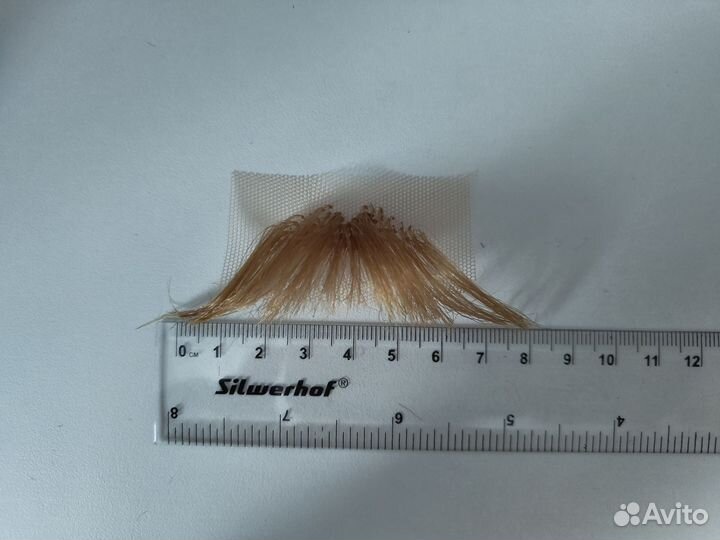 Накладные усы, постиж