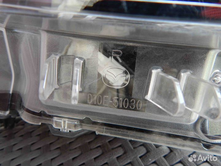 Фара правая Mazda CX-3 1 поколение (2015-2018)